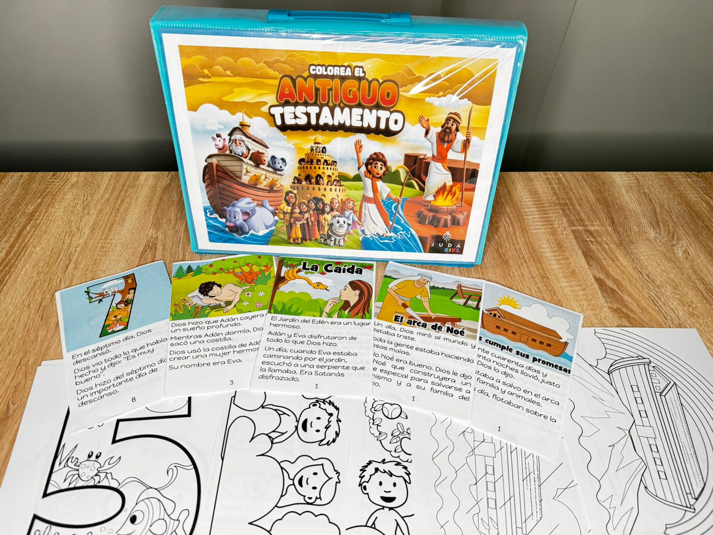 Kit colorea el nuevo y antiguo testamento